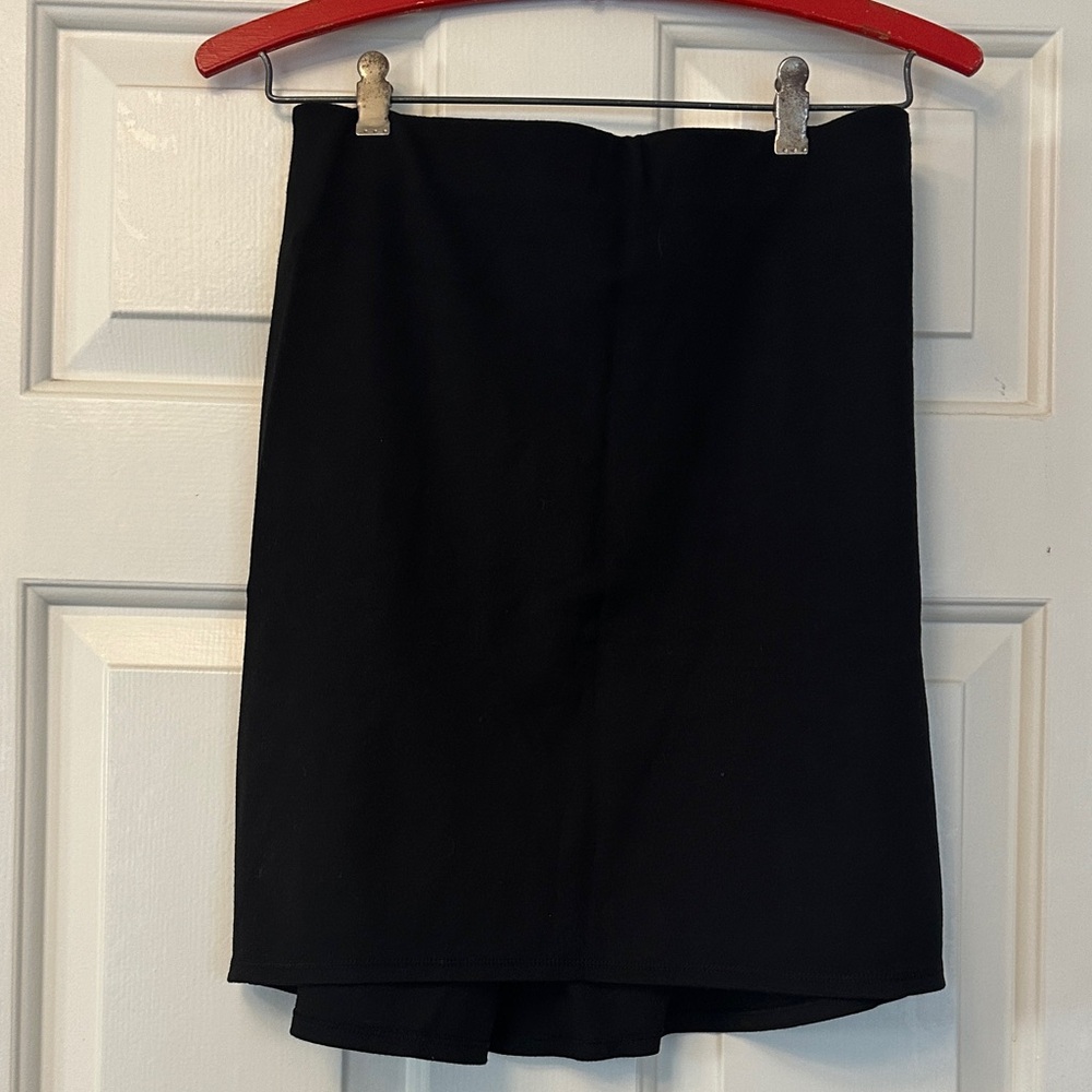 Max Studio Classic Black Pencil Skirt